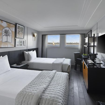 Hotel Moevenpick Ms Sunray Luxor Esterno foto
